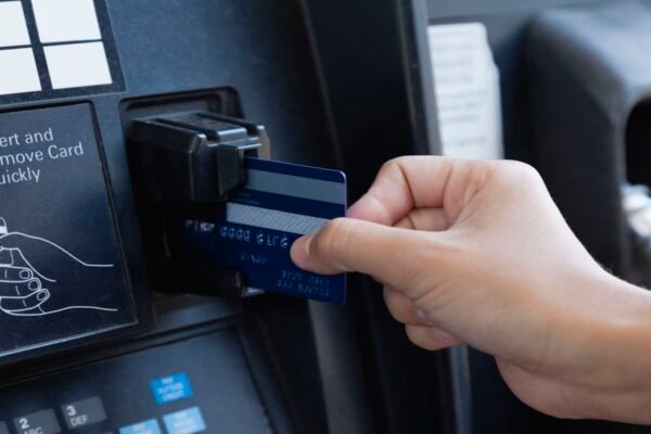 Casino Cashier Guide: Avoid 2026 Currency Conversion Fees